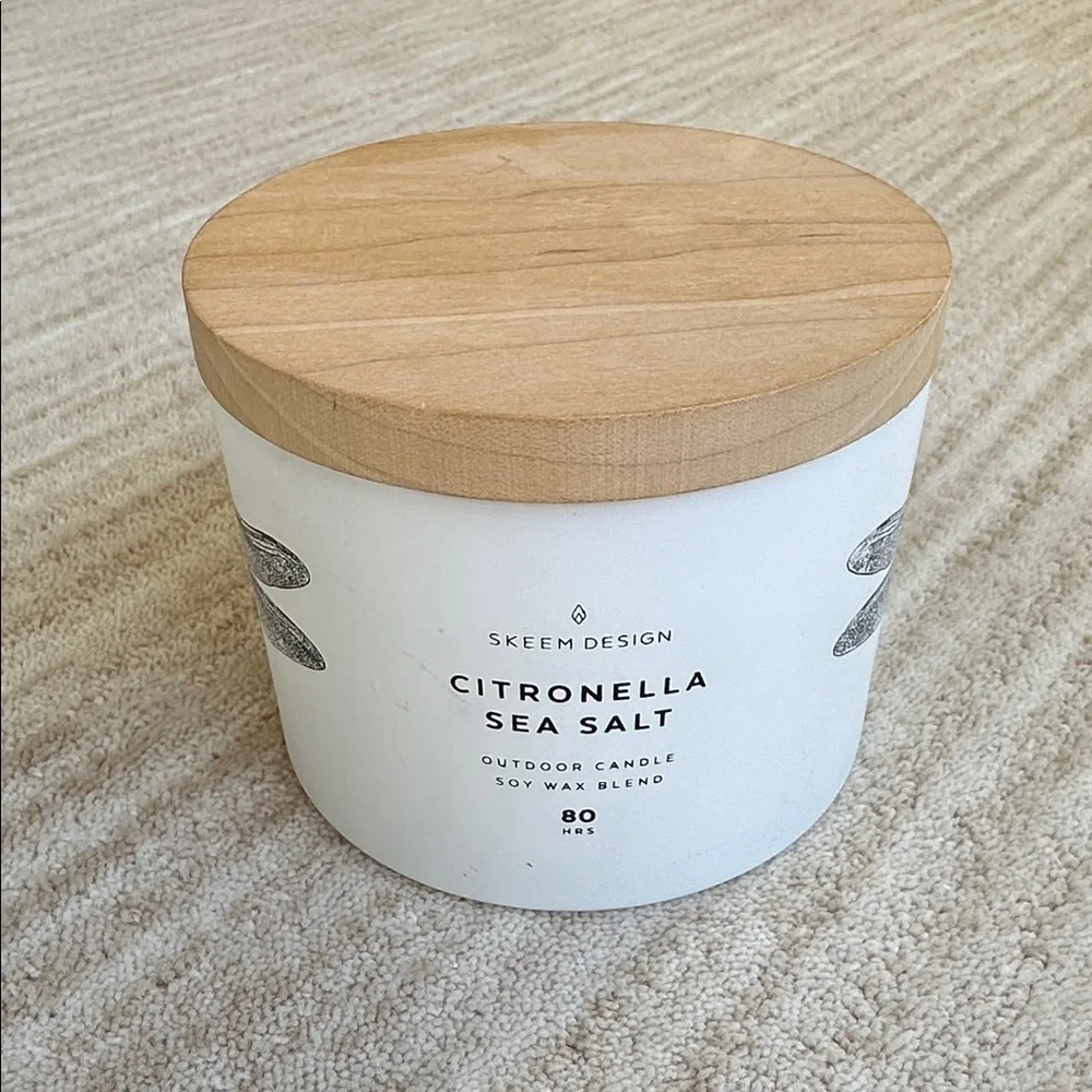 NWT Crate & Barrel Skeem Sea Salt Citronella Outdoor Patio Candle 3 Wick 80 Hrs